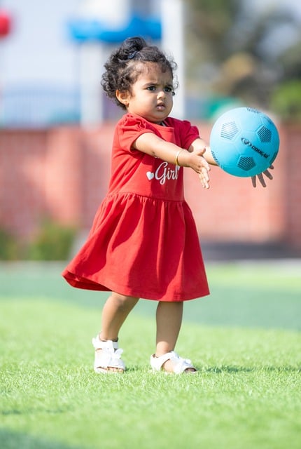 而库里则以 而库里则以